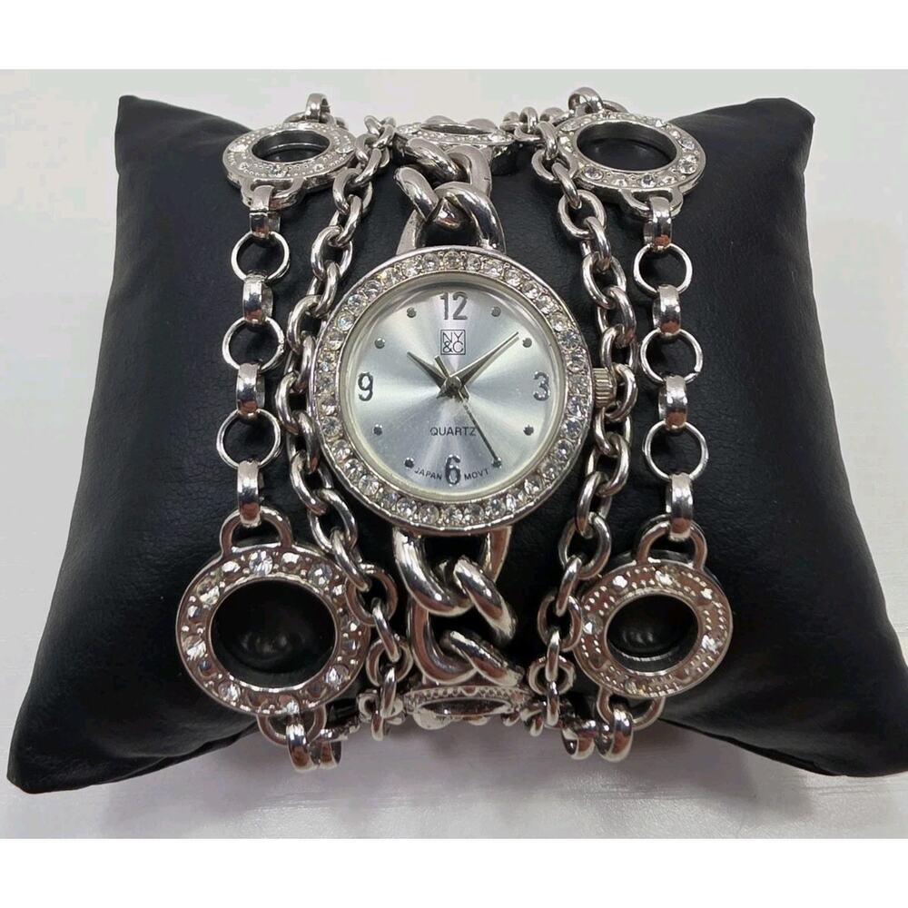 New York & Company Womens Silver Tone Bracelet Style Watch New Battery W169